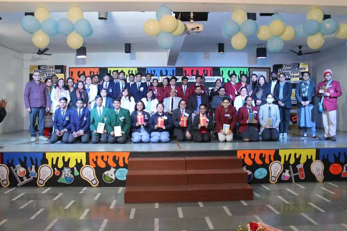 रीजनल स्तर पर विज्ञान प्रदर्शनी में शामिल बच्चों को किया गया सम्मानित